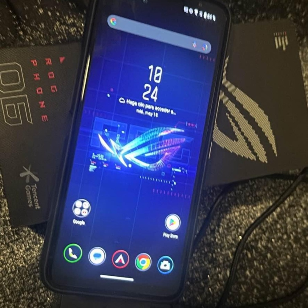 USED - Asus ROG Phone 6 Ai2201
512GB 16GB RAM Gaming (Factory
Unlocked) 50MP